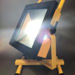 大型の災害時に、バッテリー内蔵型LED投光器POOPEE 30Wは必需品！