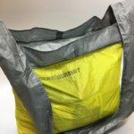 Sea To Summitのコンパクトに折り畳み可能なスリングバッグを携行しよう